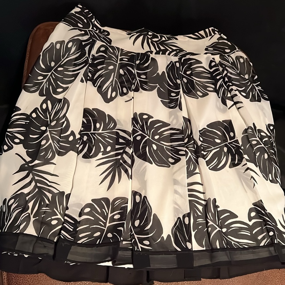 Worthington Pleated Lined Skirt
